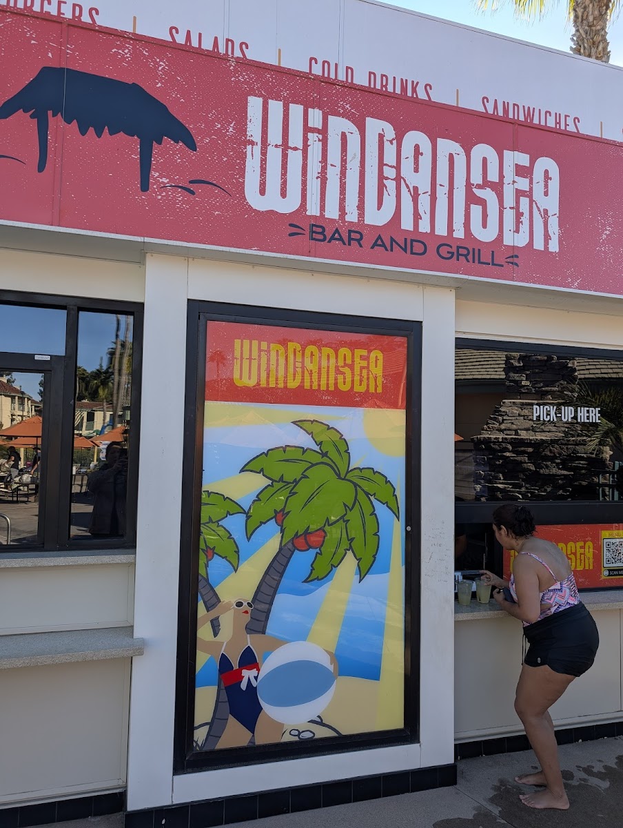 Windansea Bar And Grill